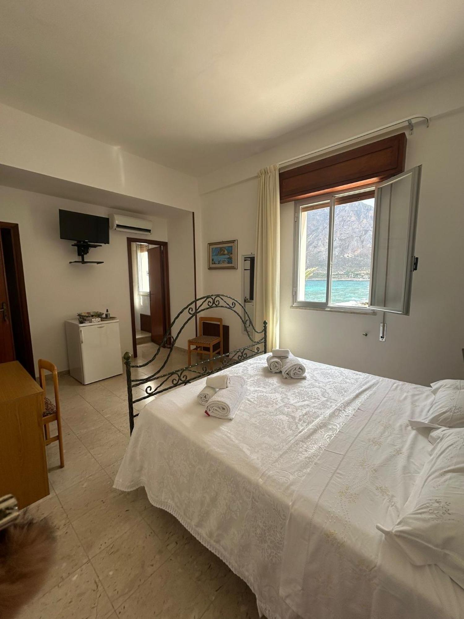 Hotel Terrazze Cofano Custonaci Exterior foto